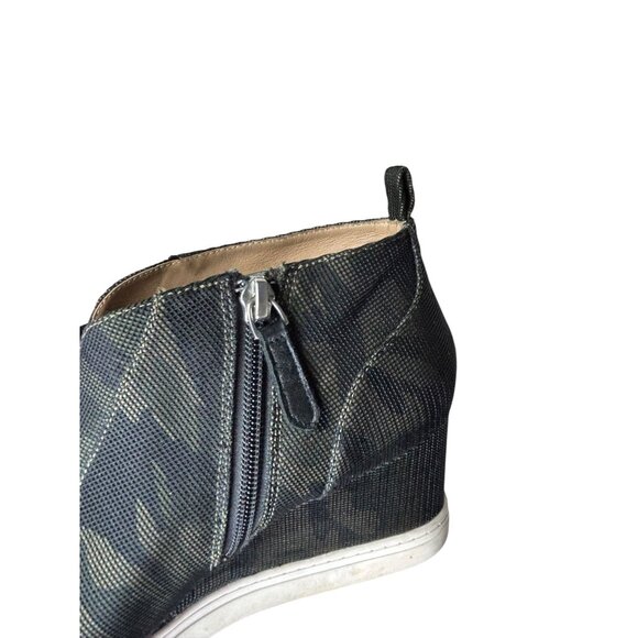 Linea Paolo Women's Felicia Wedge Heel Boot Sz 9 Green Camo Side Zip - Picture 15 of 15